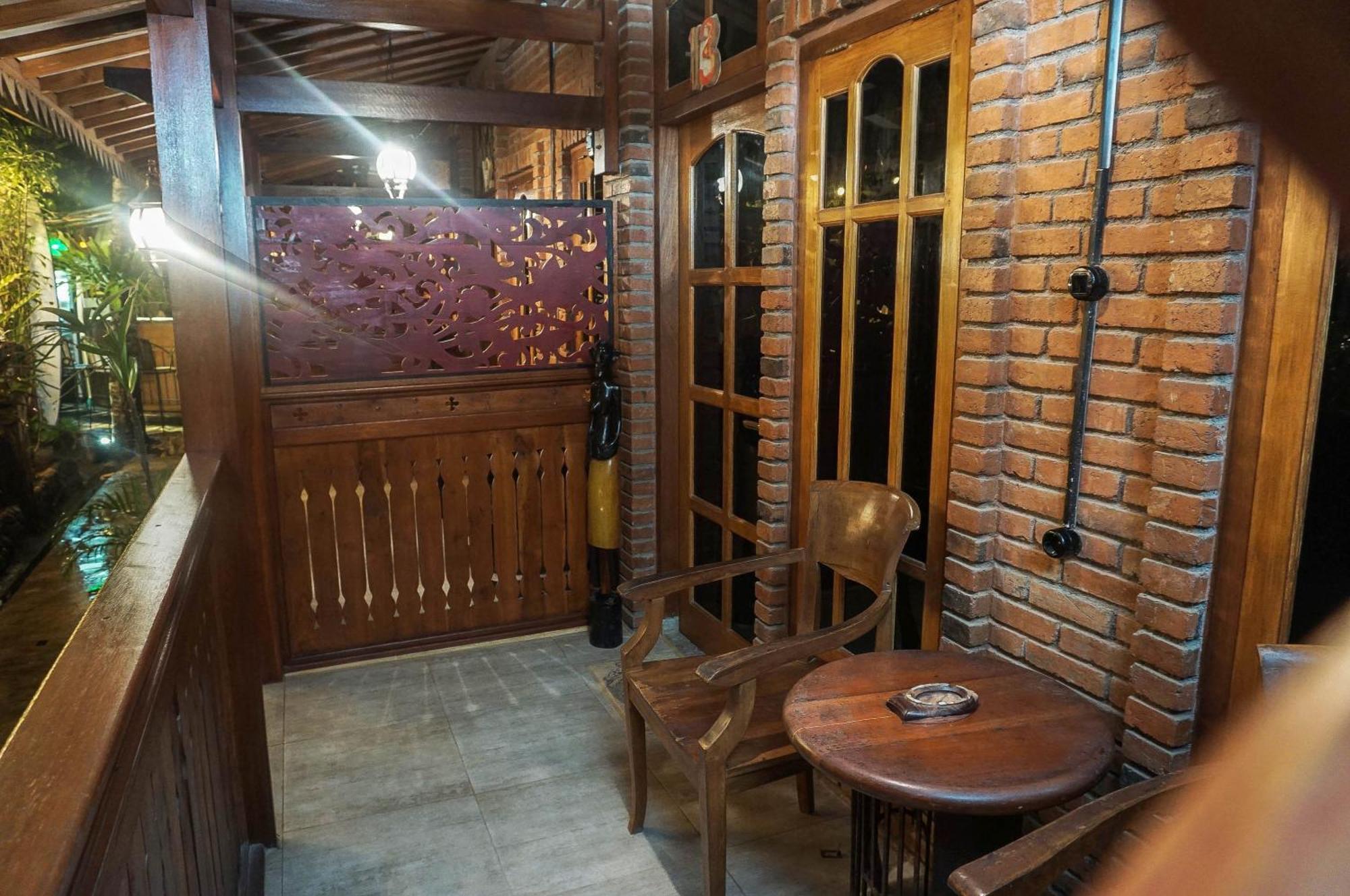 The Wisma Pulau Merah Pasanggaran Camera foto